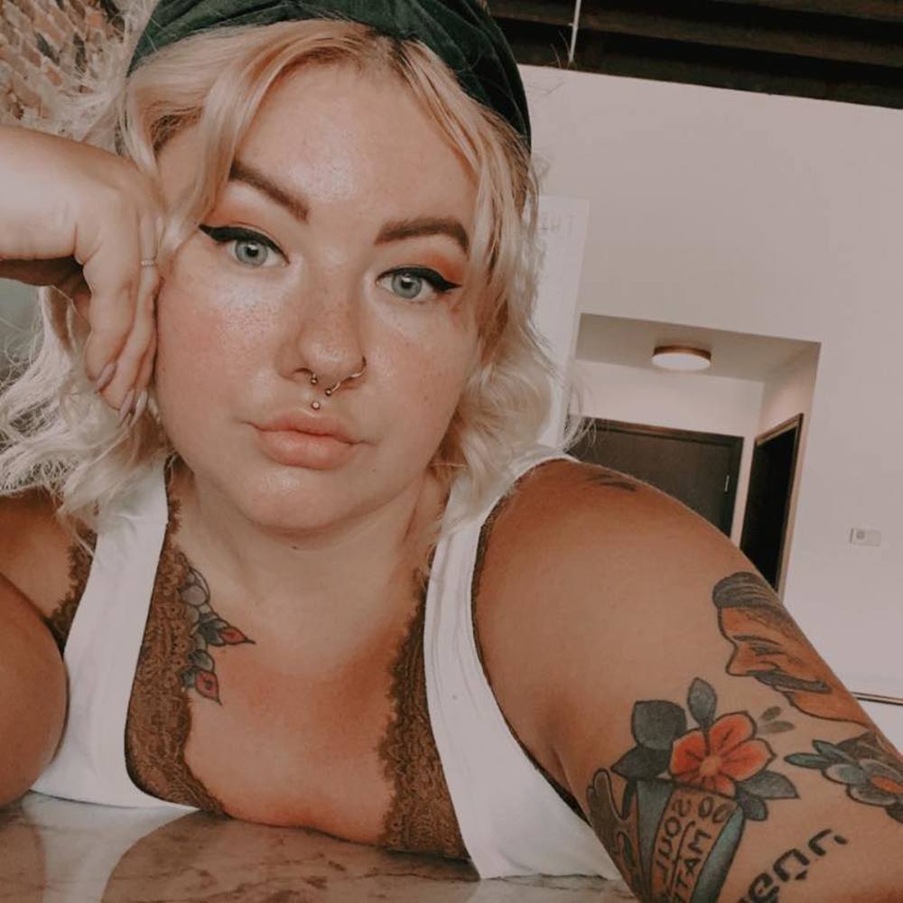 Meet your Posher, Zoe